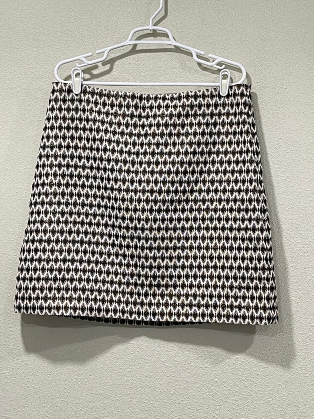 Ann Taylor Loft Black and White Skirt Size 14 Metallic Thread
